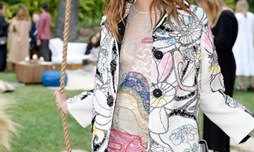 Phong cách của Kaia Gerber mê hoặc các tín đồ thời trang trẻ